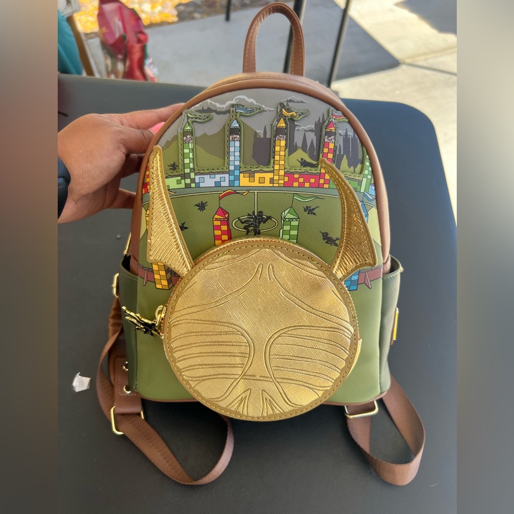 Harry Potter Quidditch Lounge-fly never used! Great condition!
